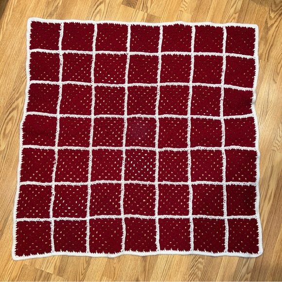 Crochet‎ Red and White Granny Lap Blanket Throw Handmade 39” x 41” - Picture 1 of 5